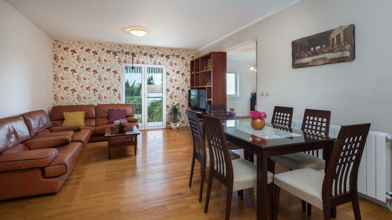 Apartament Otium *